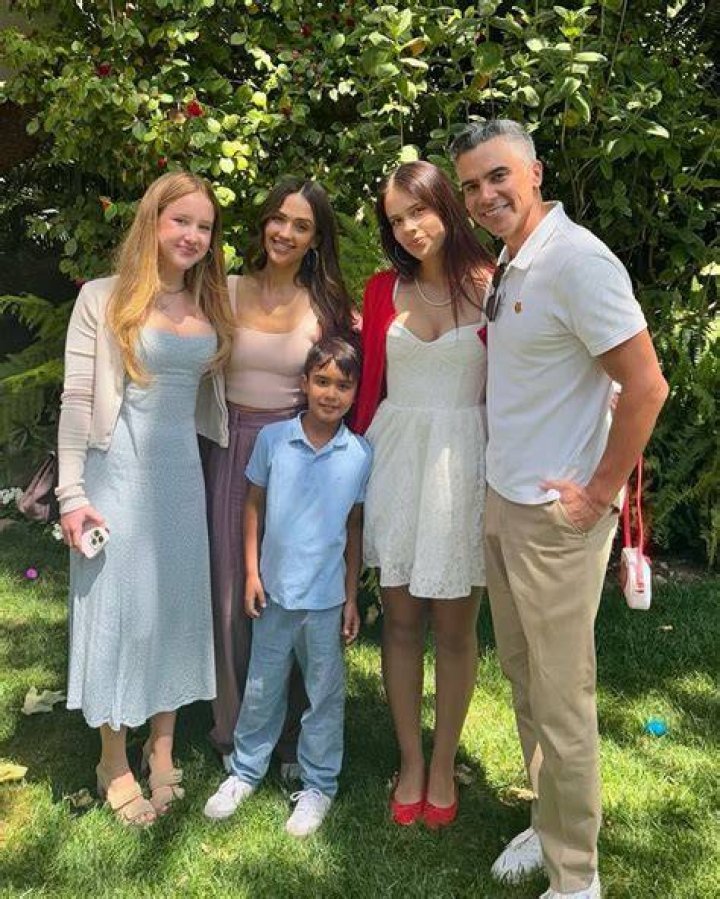 A Guide To Jessica Alba's Adoption Journey And Family