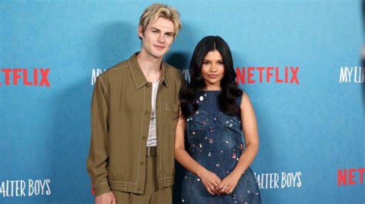 Are Nikki And Noah Really An Item Beyond The Reel?