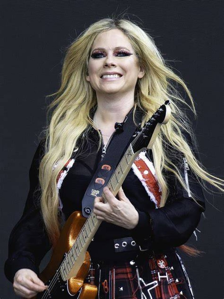 Avril Lavigne's Journey To Motherhood: Exploring The Facts