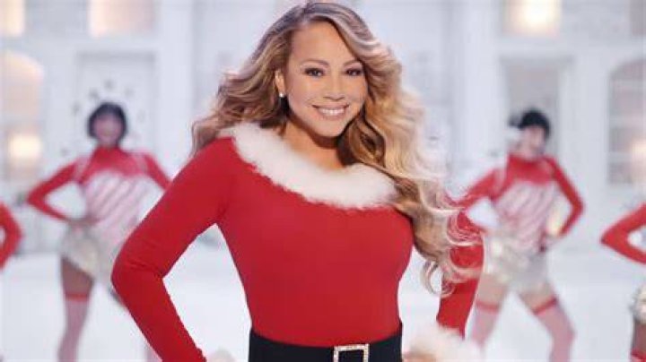 Celebrate The Season With Mariah Carey's Unforgettable Christmas Tour