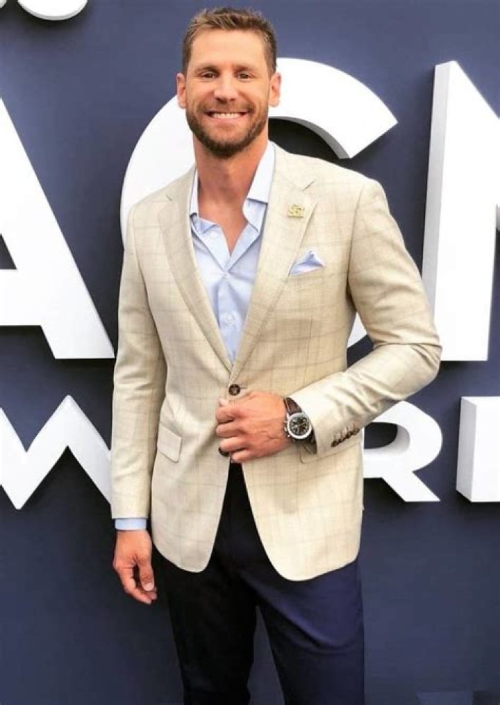 Chase Rice Bio