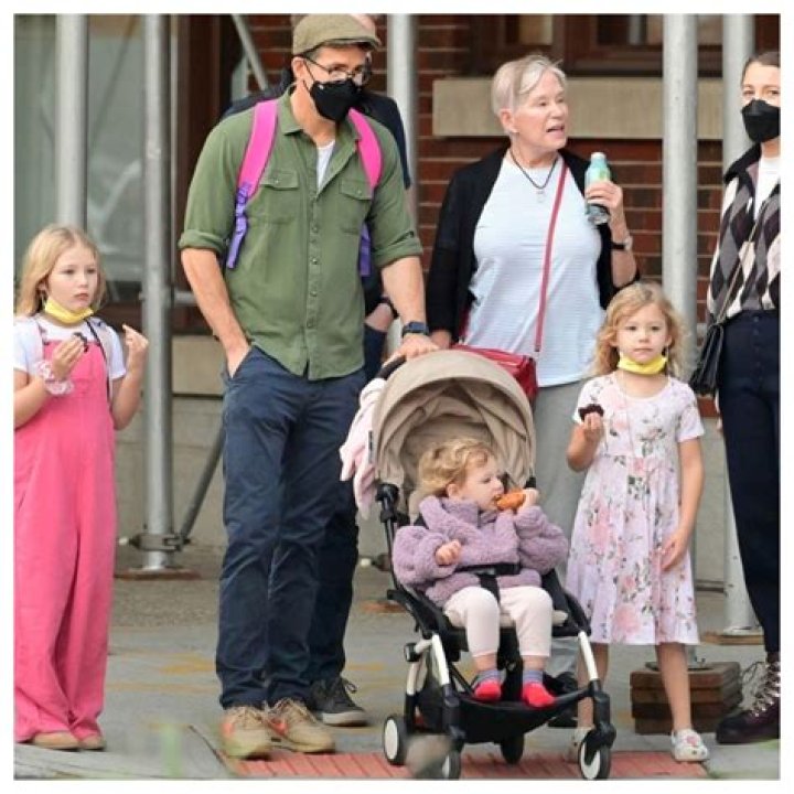 Details About Blake Lively And Ryan Reynolds' Daughter: Age, Name, And More