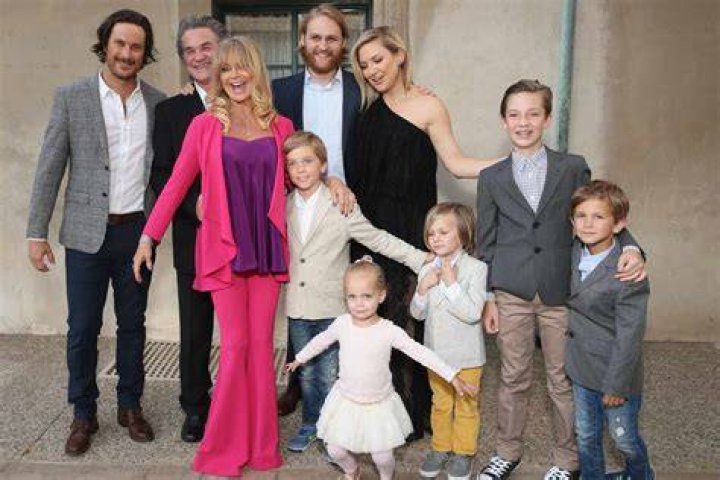 Discover The Story Of Bill Hudson's Children: The Hudson Family Saga