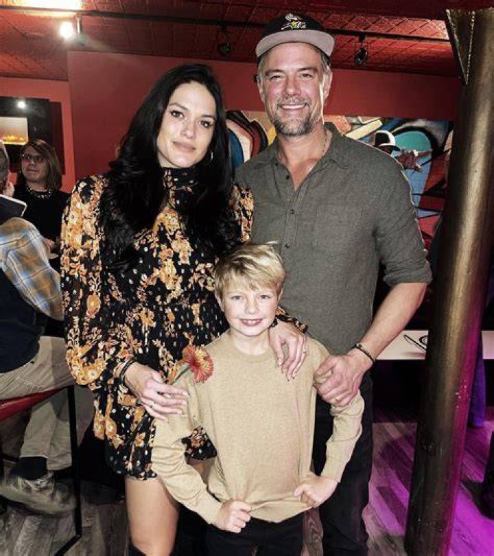 Does Axl Rose Have A Child? Discover The Truth