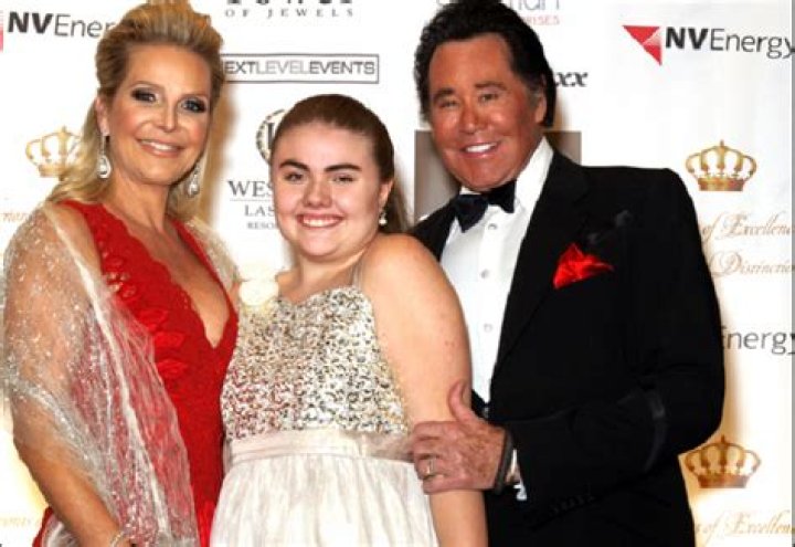 Erin Newton, The Multifaceted Daughter Of Wayne Newton