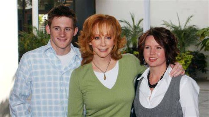 Exploring The Family Life Of Reba McEntire: Does She Have Any Grandchildren?