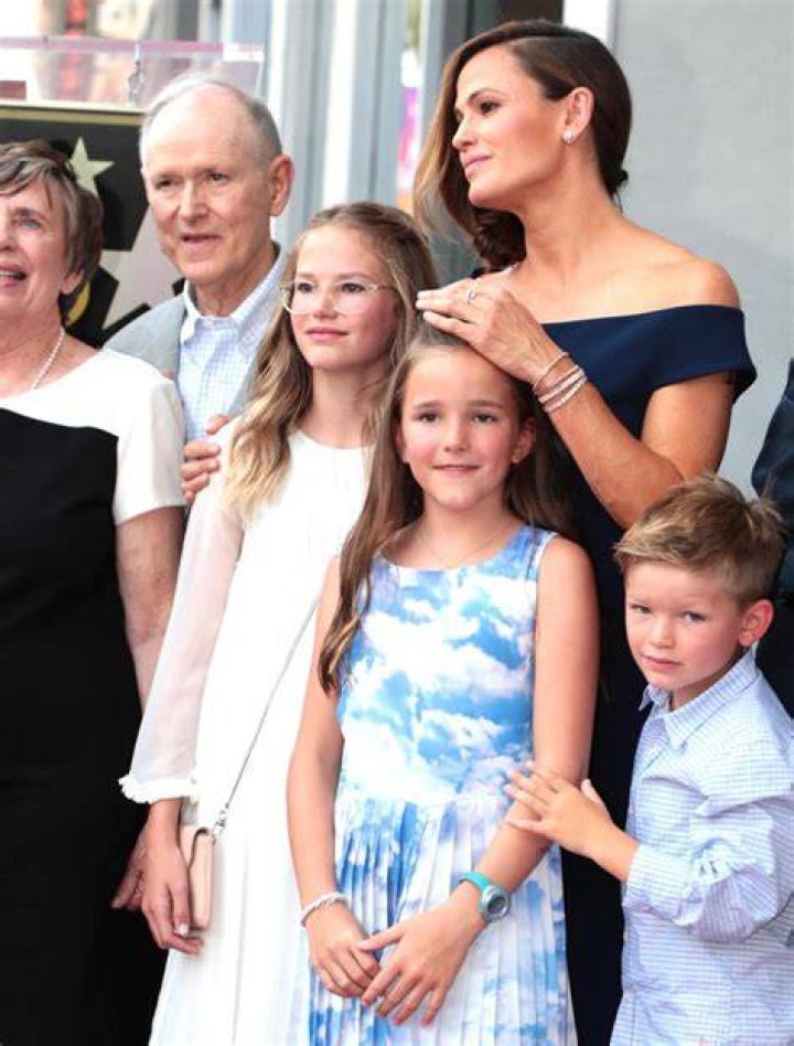 Exploring The Father-Daughter Bond Of Jennifer Garner And James Garner