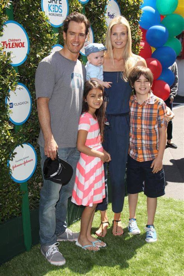 Get To Know The Family: Mark-Paul Gosselaar's Parents