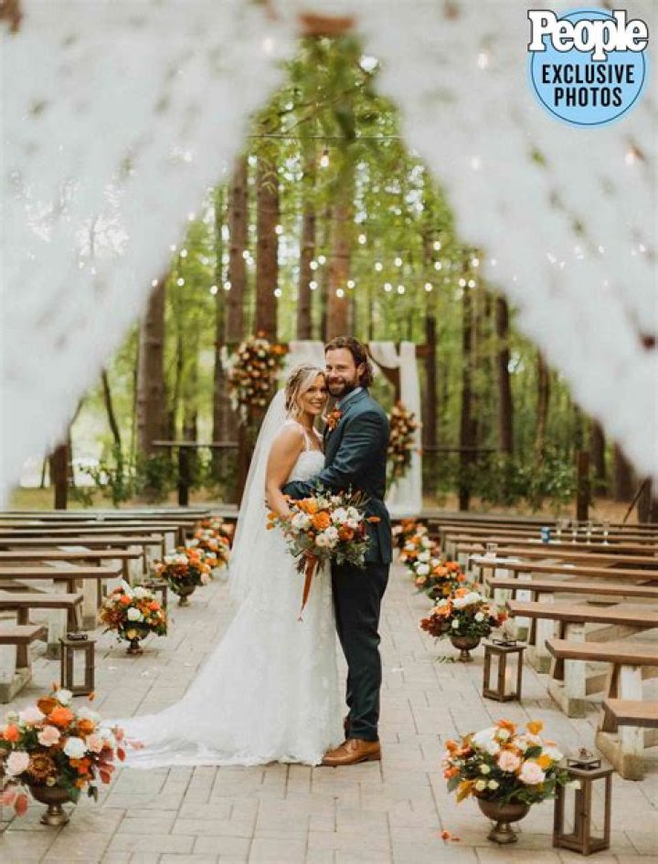 Hannah Selleck's Marital Status: All The Details