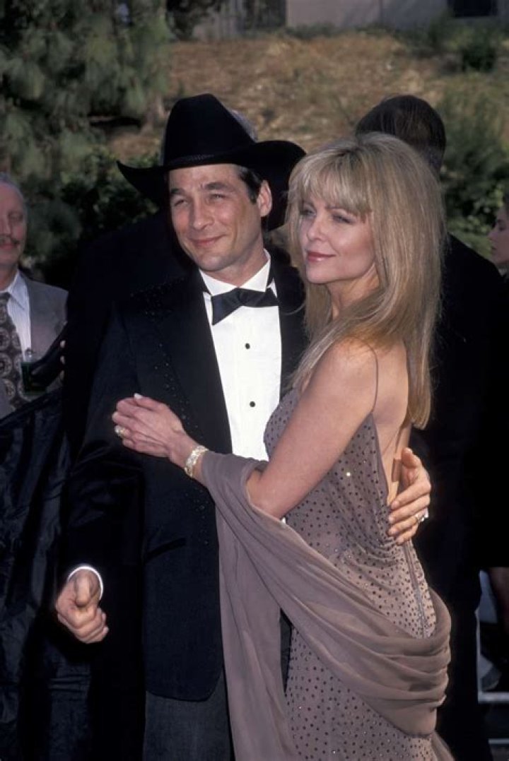 Is Clint Black Still Married? All The Details On His Relationships