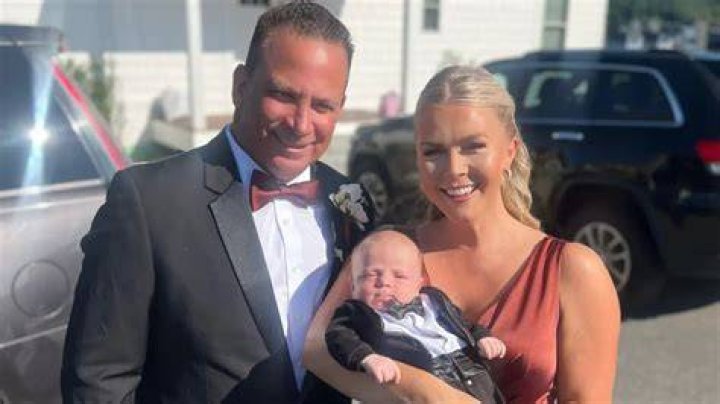 Is Karoline Leavitt Single Or Married? Get The Scoop