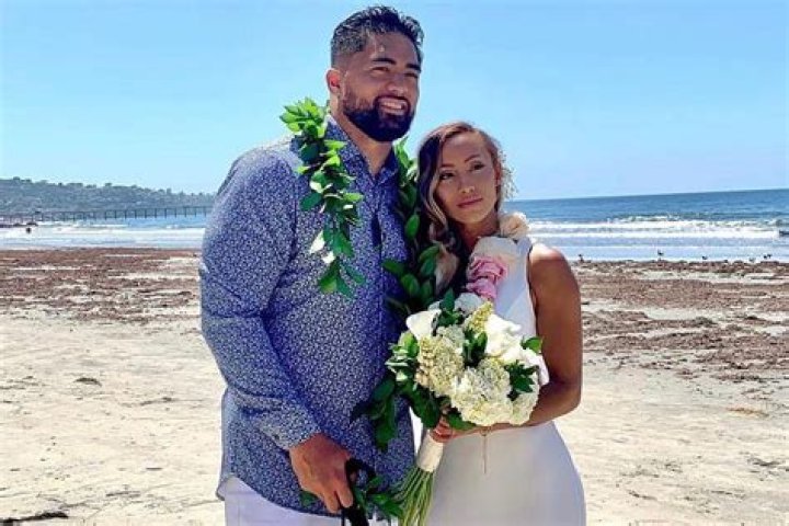 Is The Fitness Guru Married?