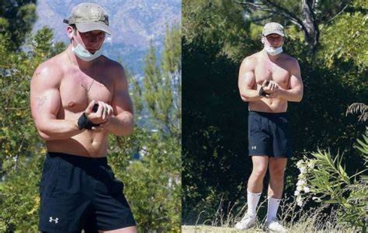 Jeremy Allen White's Weight: A Comprehensive Guide