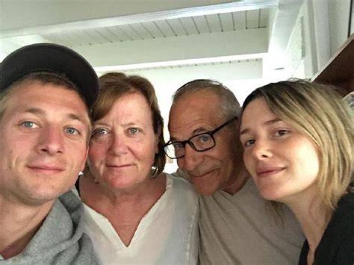 Jeremy Allen Whites Parents