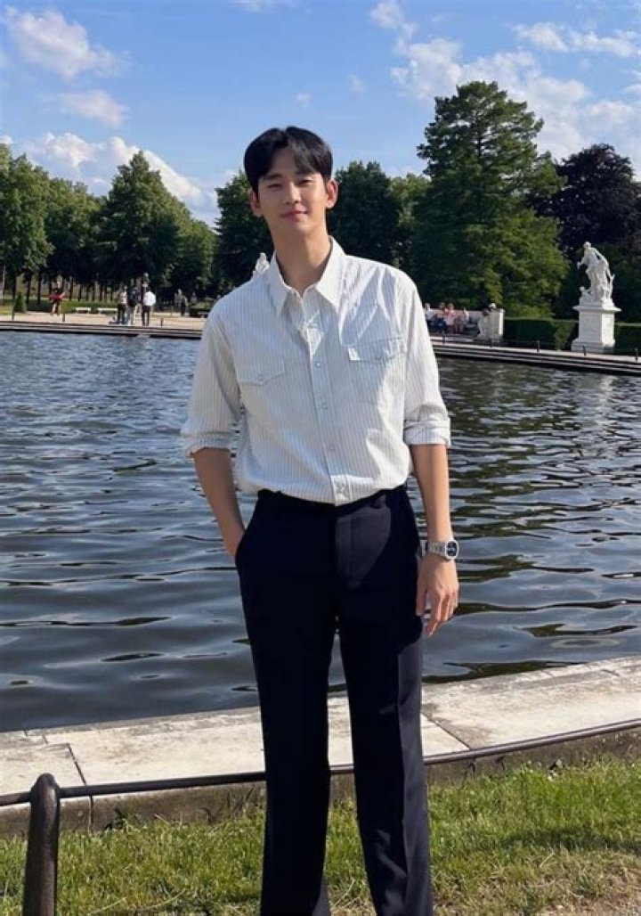 Kim Soo Hyun's University: Where The Star Studied