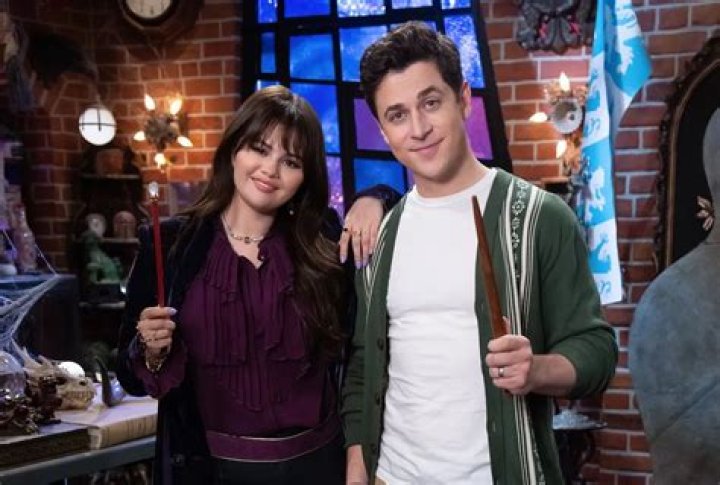 Meet The Enchanting Cast Of Wizards Of Waverly Place