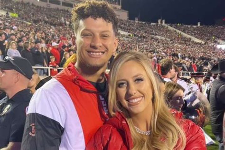 Meet The NFL Star's Close Sibling