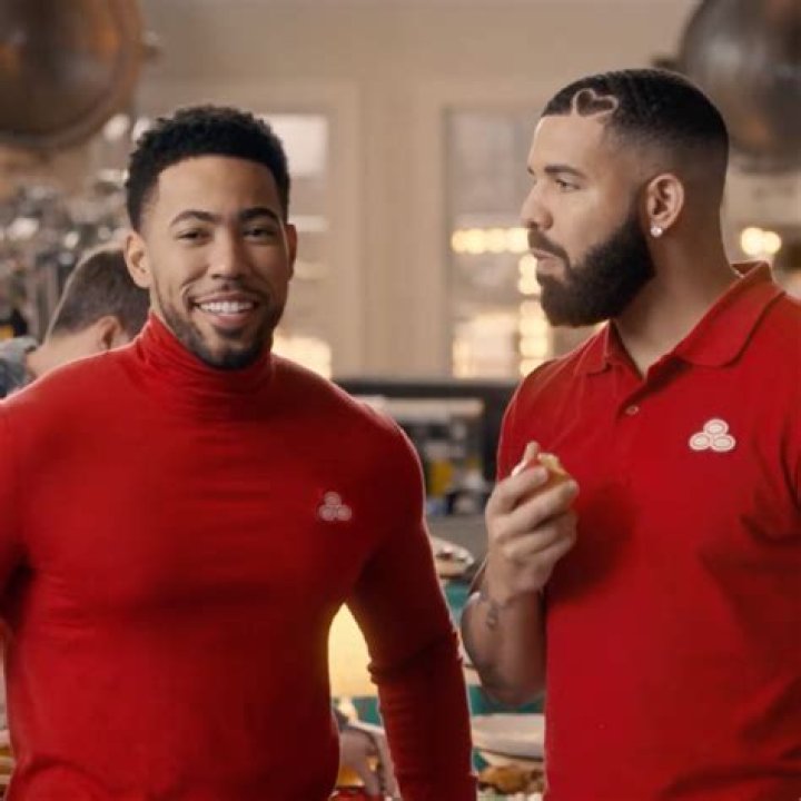 Meet The Twins From The Iconic State Farm Commercials