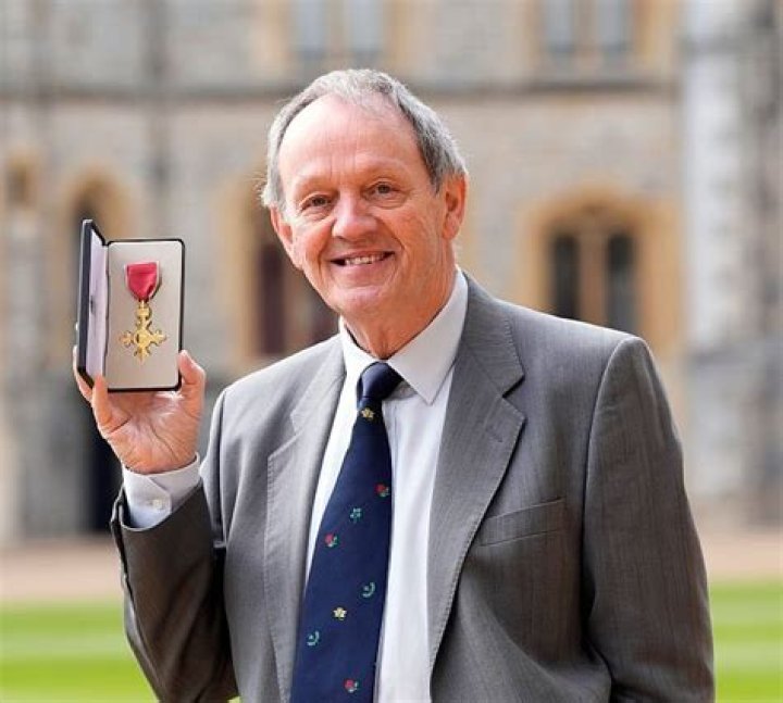 Renowned British Actor Kevin Whately: A Cinematic Icon