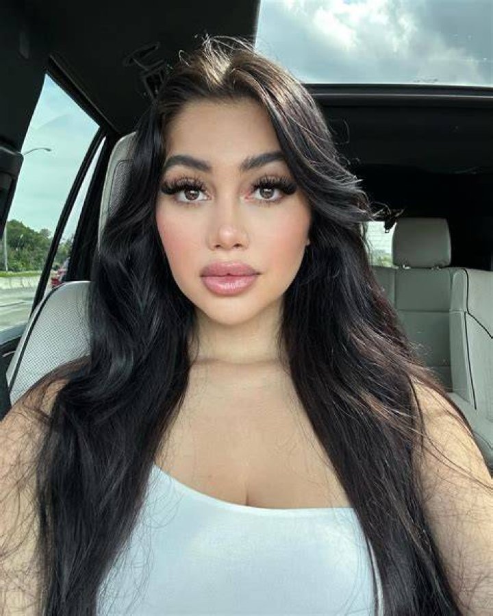 The Alluring World Of Jailyne Ojeda: A Social Media Sensation