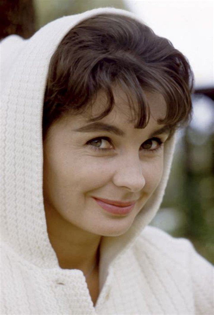 The Enduring Legacy Of Jean Simmons: Hollywood's Versatile Star