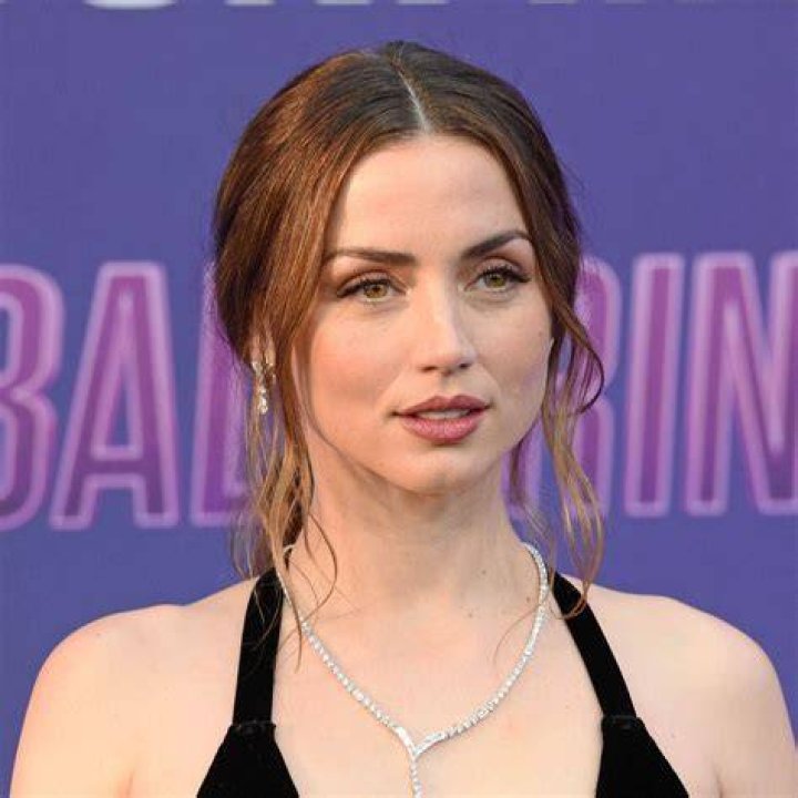 The Ultimate Guide To Ana De Armas' Height