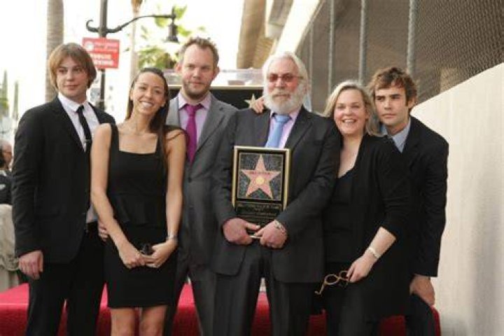The Ultimate Guide To Kiefer Sutherland's Son: A Parent's Journey