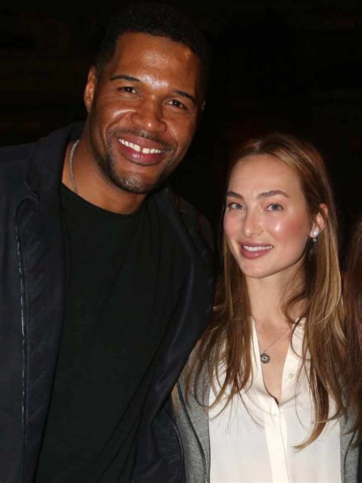 The Untold Truth Of Michael Strahan's Wife, Nicole Murphy