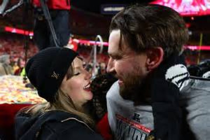 Travis Kelce Wife: Everything You Need To Know