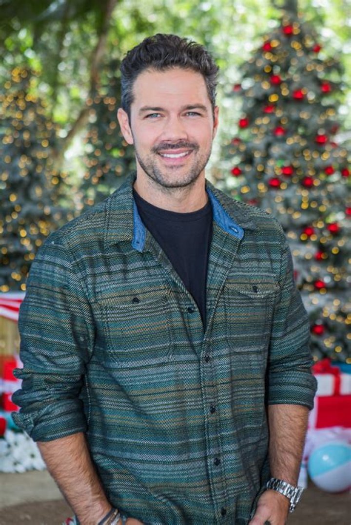 Uncover The Secrets: Ryan Paevey's Family Unveiled