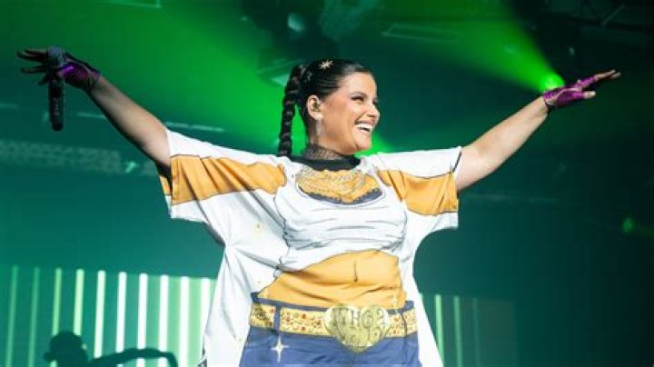 Unleash The Rhythm: Nelly Furtado's Iconic Performance Of 'Bidi'