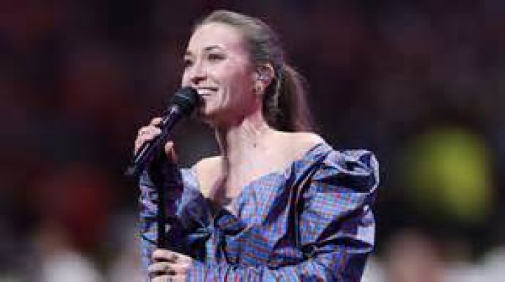 Unveiling The Mystique: Lauren Daigle's Height And More