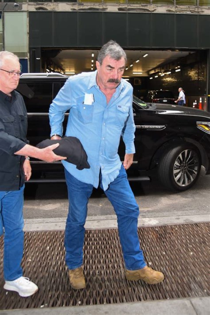 Unveiling Tom Selleck's Height: Discoveries And Surprising Insights
