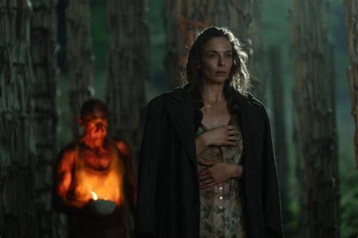 Who Is Jodie Comer Dating Now? The Latest Rumors
